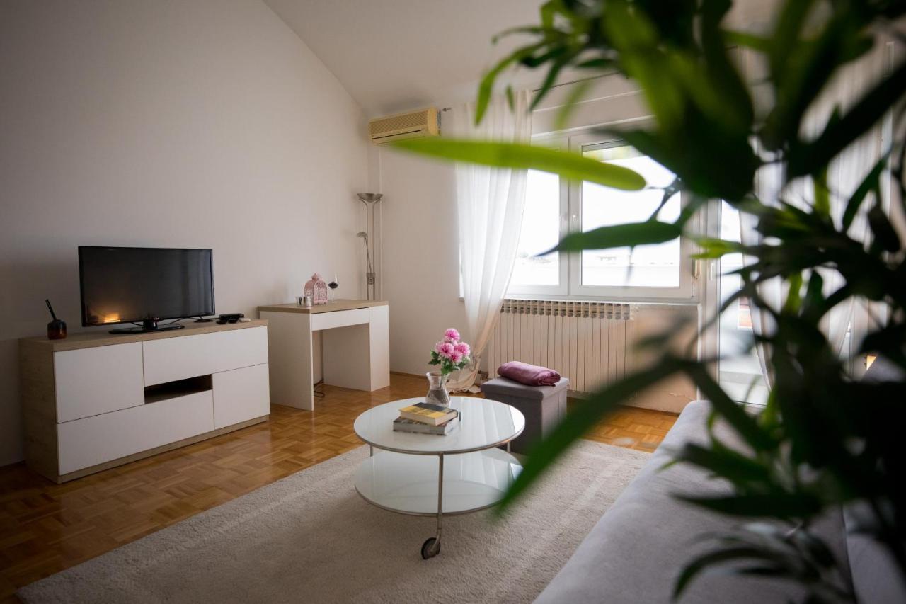 Apartman Ana Apartamento Osijek Exterior foto
